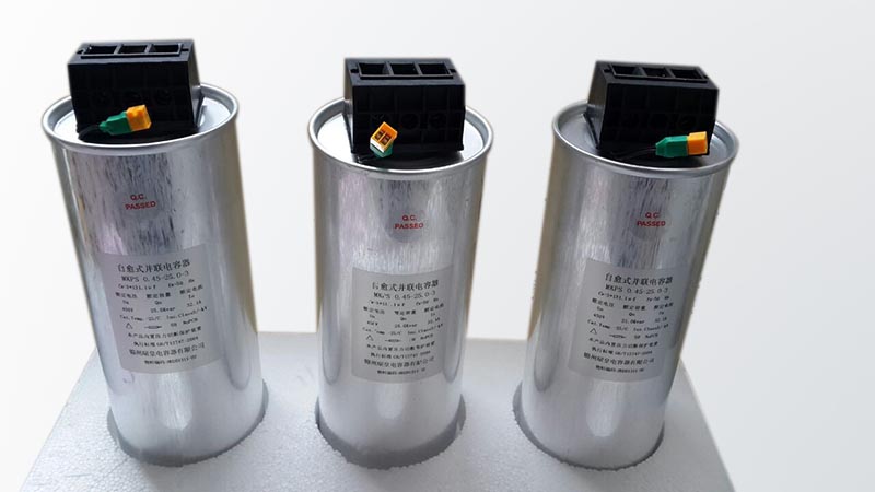 分析传统的油浸式电力电容器被击穿的原因1