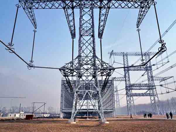 如何正确地操作电力电容器的拆卸工作1