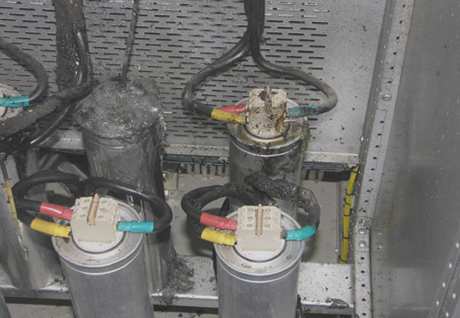 自愈式低电压并联电容器着火爆炸的原因1