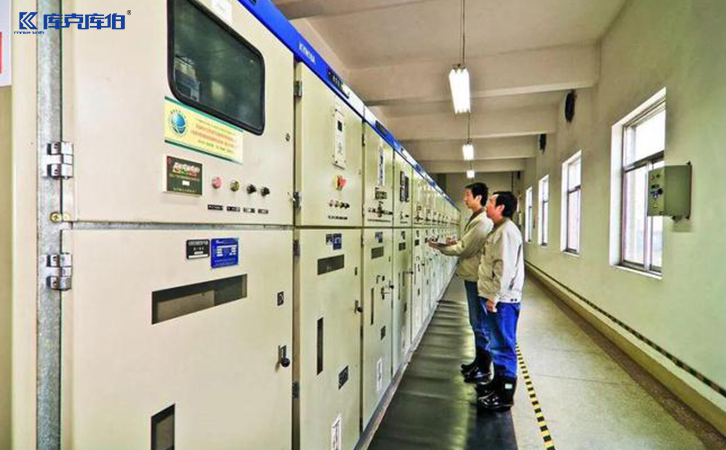 电力电容器