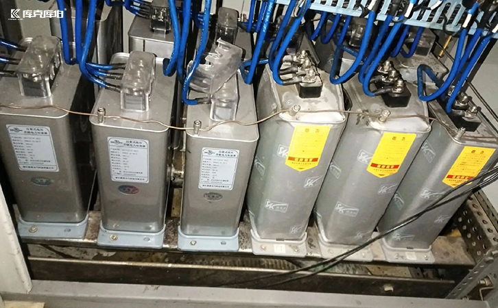 电力补偿电容器