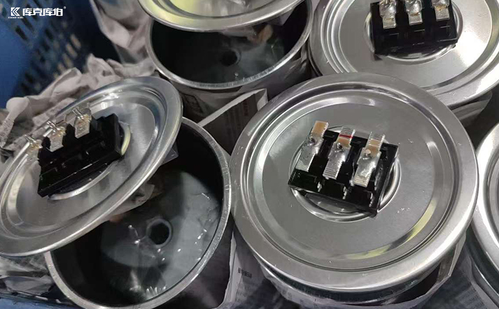 圆柱形低压电力电容器