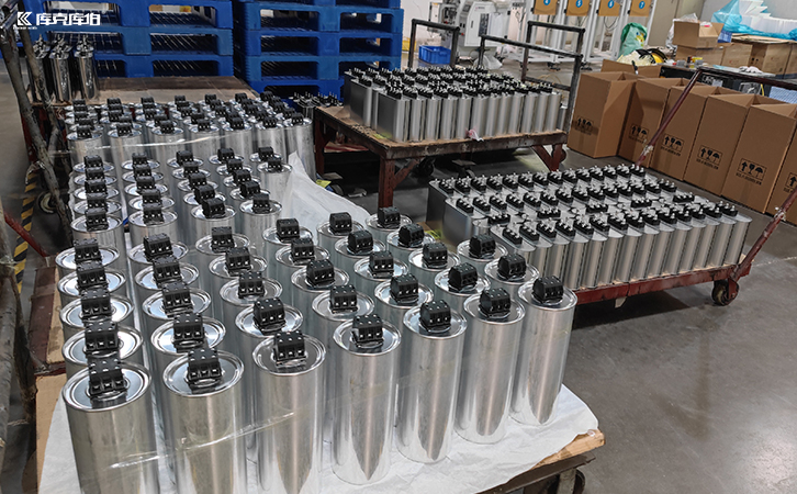 圆柱形电力电容器