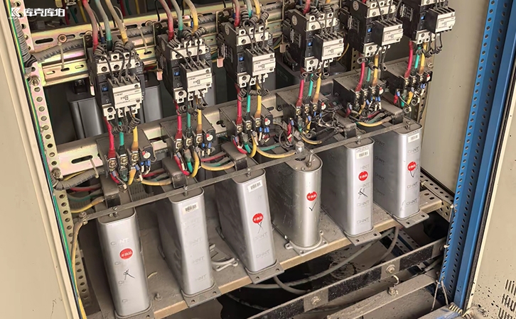 静止无功补偿器