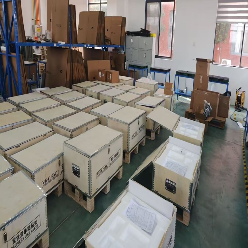 c4037-cookekolb-shipping-crates-workshop-rows.jpg